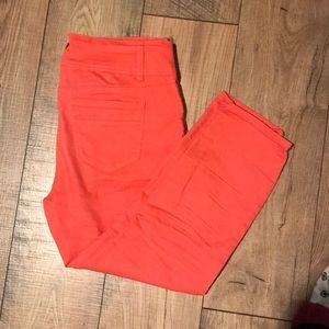 Coral capris